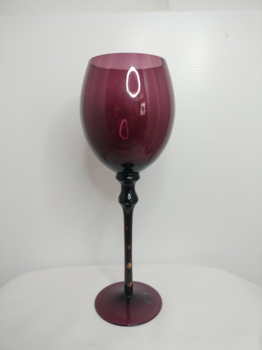 Bombay Amethyst Wine Glass with Gold Fleck Stem 11.5 in Tall